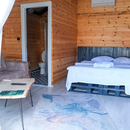 Hotel Adesa Bungalow *